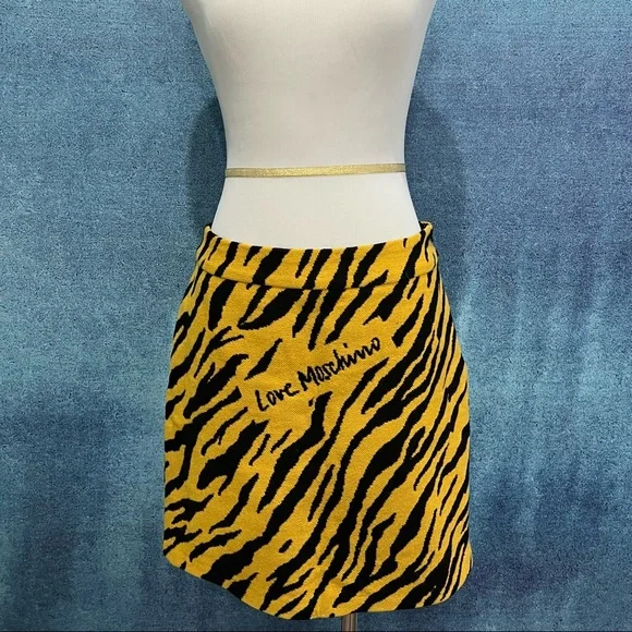 スカート Moschino 'Texture' print mini skirt Love Moschino | Skirts | Love Moschino Yellow Zebra Print